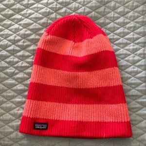 - Patagonia striped beanie unisex